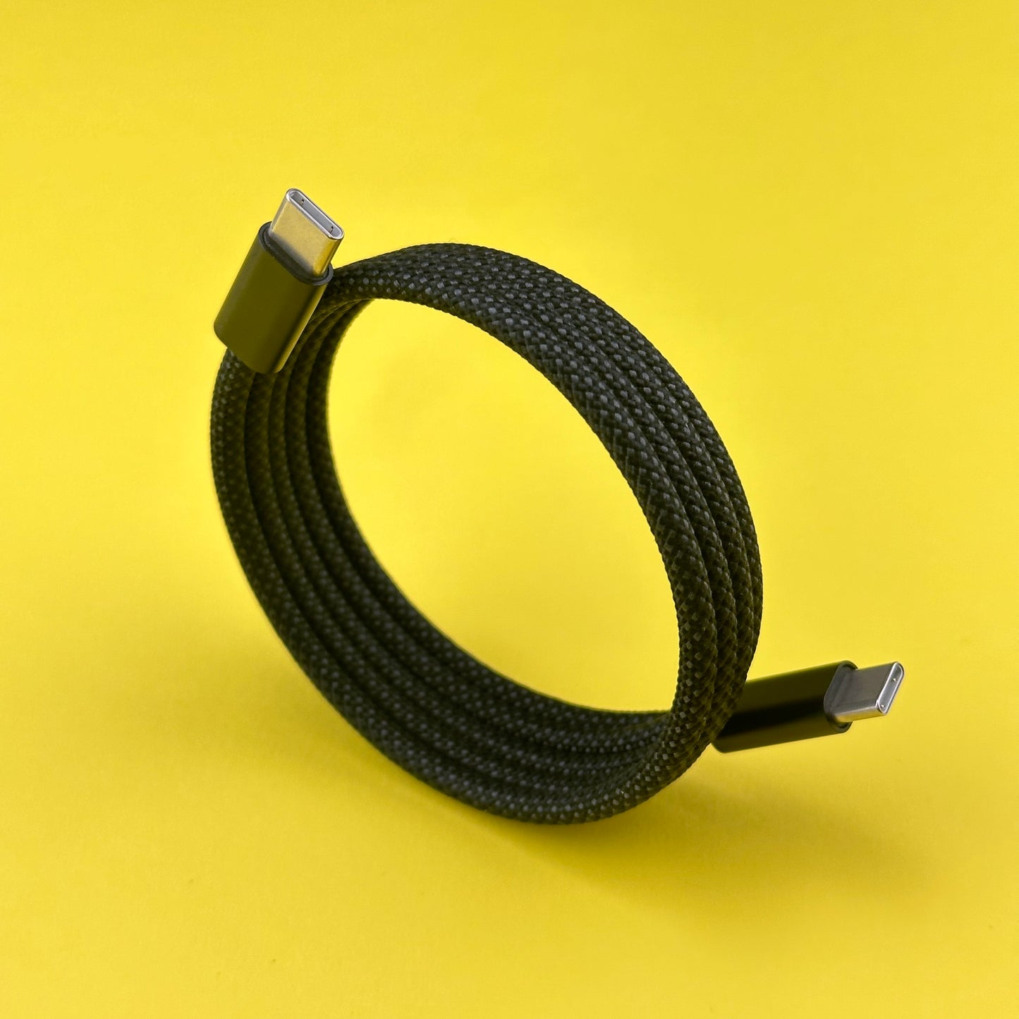 Magnetic C-to-C Charging Cable