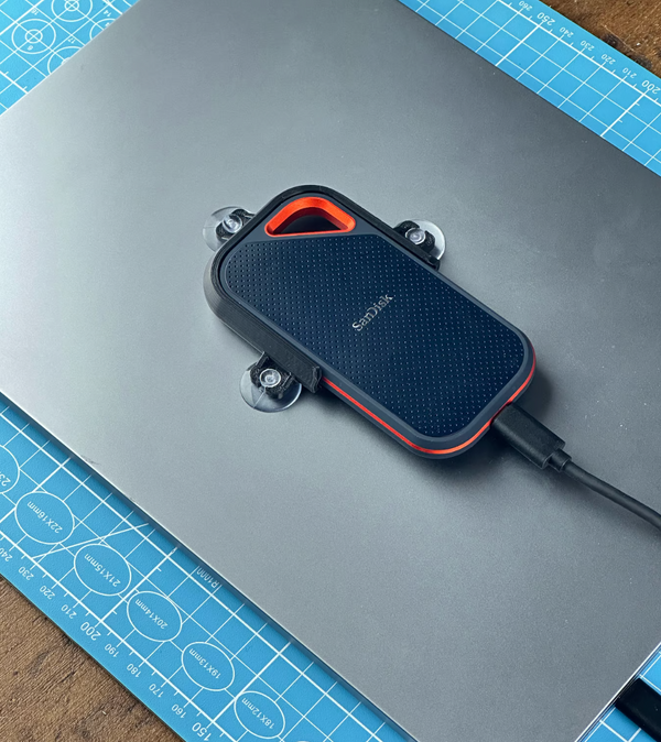 Rack_SanDisk_Extreme_Pro.stl – Byron Seven